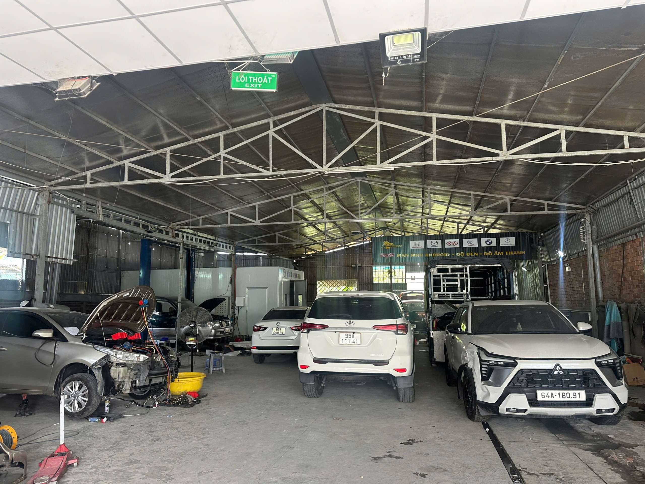 garage ô tô Cần Thơ uy tín